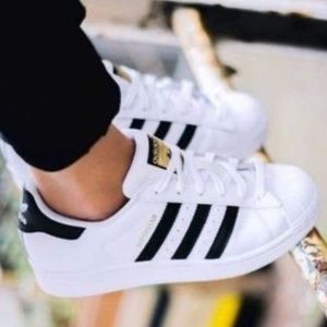 Adidas Superstar Sneakers Leather Black and White Size 6